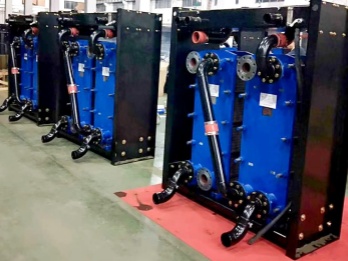 Heavy-duty anti-corrosion generator radiators