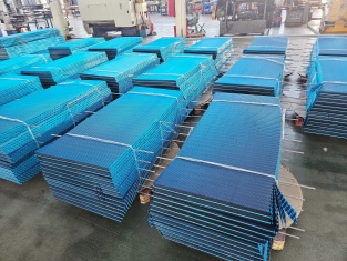 Blue-coated aluminum fin modules for evaporator and condenser units