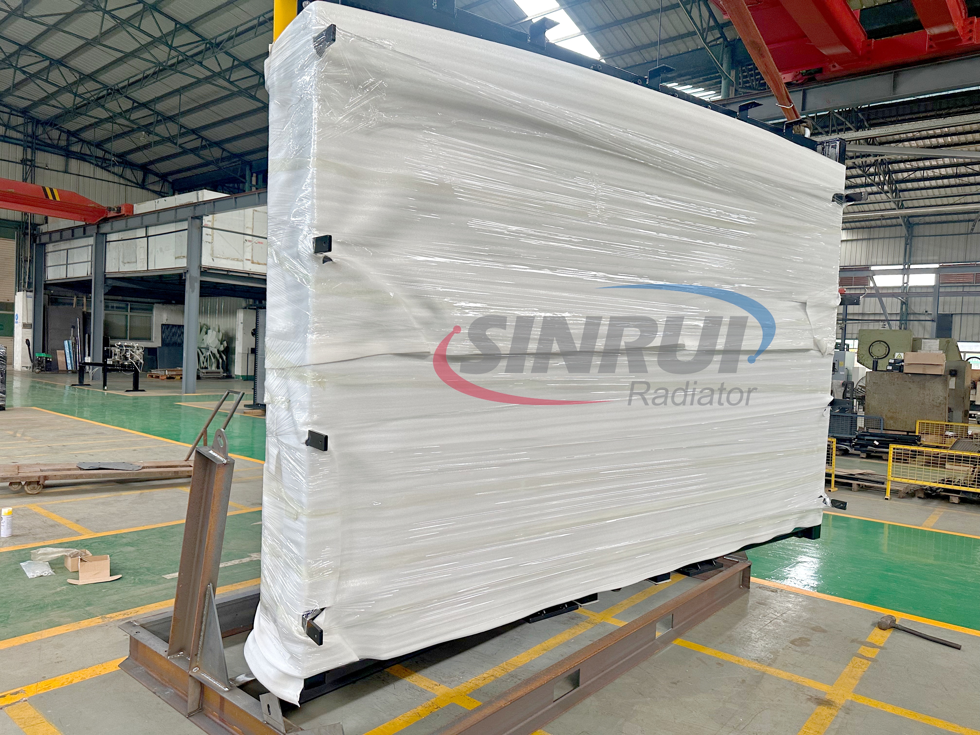 Safe and protective radiator packaging for CAT 797F Radiator