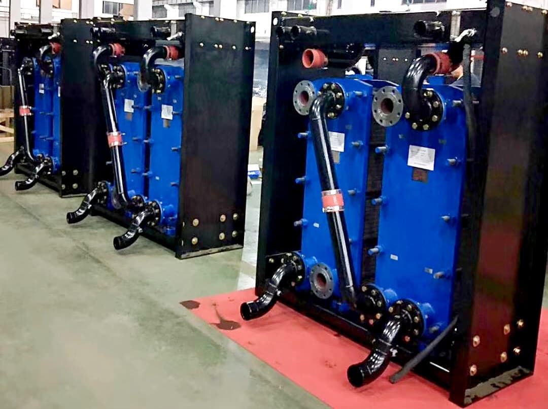 Heavy-duty anti-corrosion generator radiators