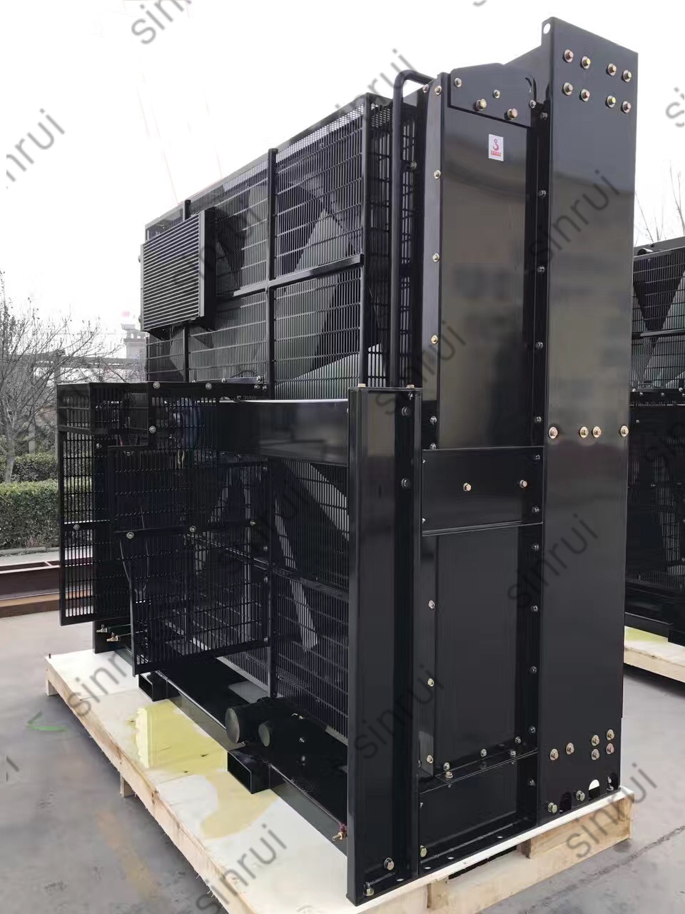 Effizienter wassergek&uuml;hlter K&uuml;hler f&uuml;r Cummins QSK60-G21