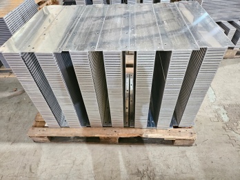 Wooden crate packaging of SINRUI aluminum radiator products